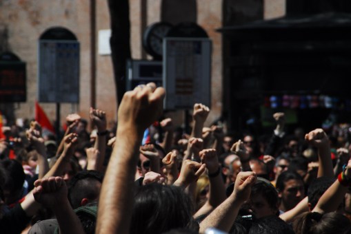 dsc_0560 Pugni chiusi 25 aprile 2008
