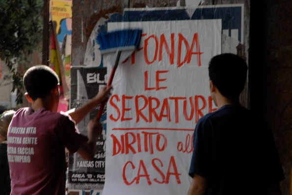 Foto di Valentina Perniciaro _Corteo cittadino per il diritto all'abitare e per la difesa degli spazi sociale, Giugno 2008_
