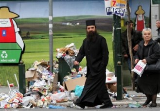 GREECE GARBAGE STRIKE