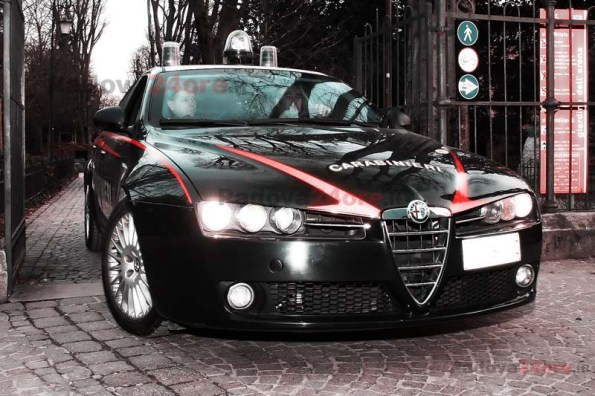 MACCHINA-CARABINIERI