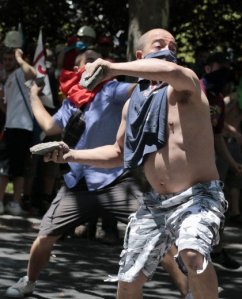 582150_3937301283816_1144636264_n